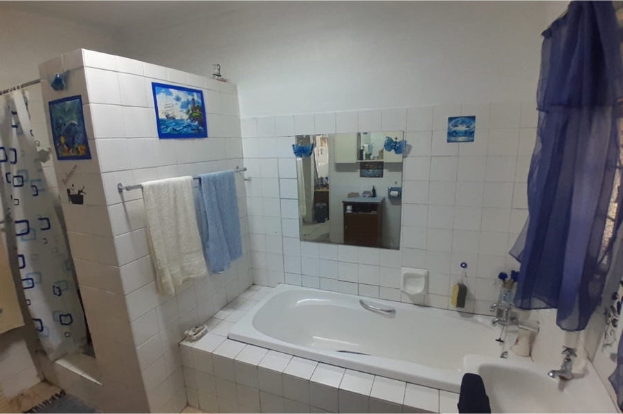 4 Bedroom Property for Sale in Deneysville Free State